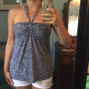 Adorable black and white loft top